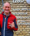 The Universities Allied for Essential Medicines (UAEM) student association have just presented a research award to researcher and medical doctor Per Kallestrup.